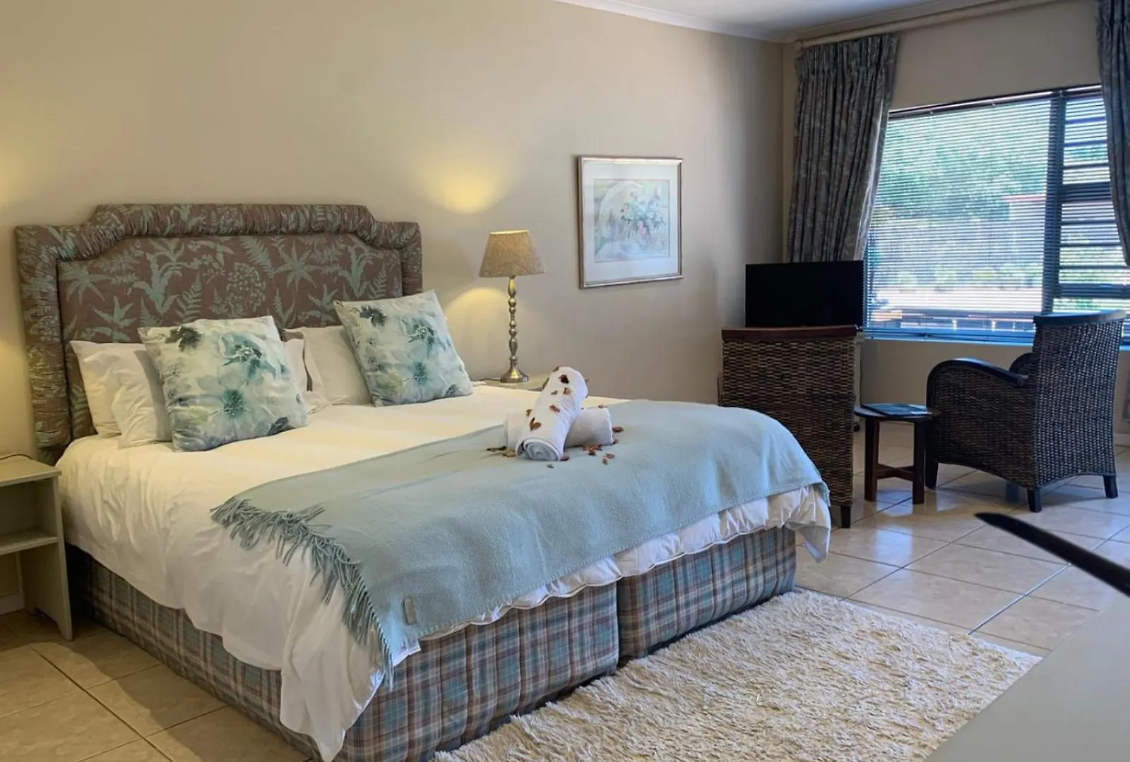 New Hunters Moon Hotel Kraaifontein Guest house
