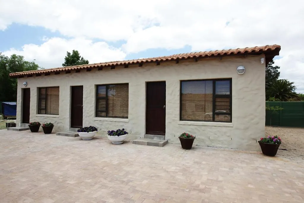 Guest house New Hunters Moon Hotel Kraaifontein