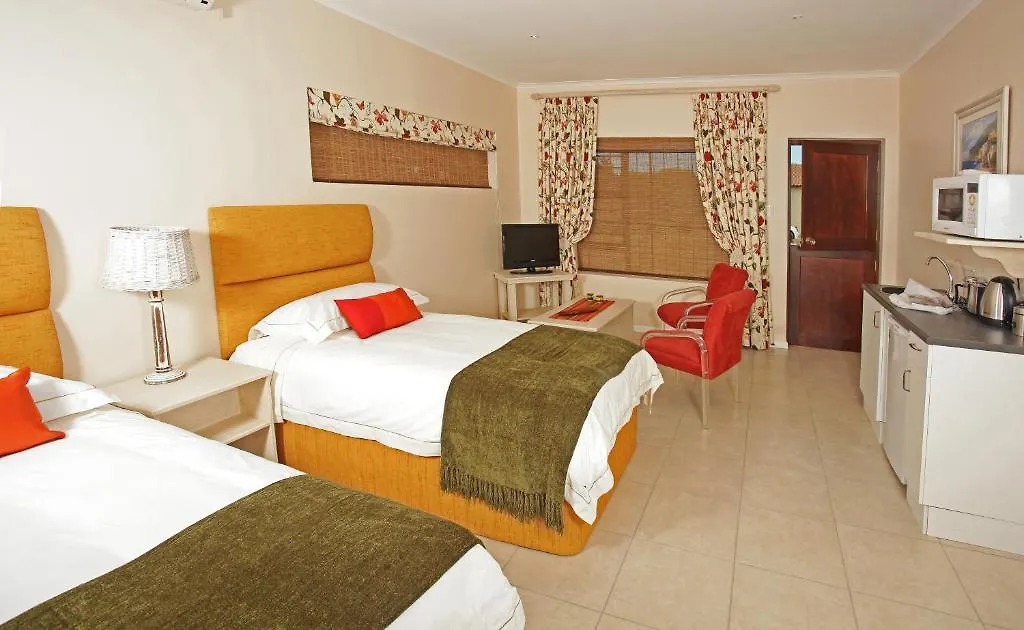 New Hunters Moon Hotel Kraaifontein 3*,